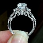 30 custom engagement rings that feel like they were created just for NRKQHSK