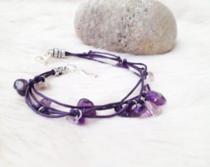 amethyst bracelet. amethyst chips cord bracelet. amethyst jewellery LUSNLBB