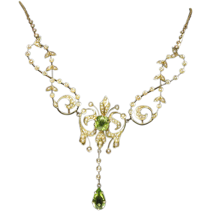 Get best looks with peridot necklace