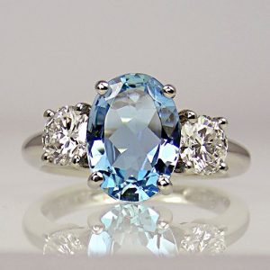 aquamarine rings oval aquamarine diamonds on platinum ring WYFEXQB