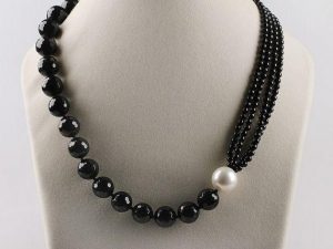 beaded necklaces craft ideas 11082 - pandahall.com #necklace #beadednecklace #pandahall TEFMNFD