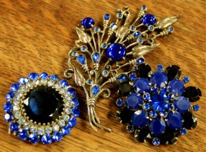 beautiful vintage blue rhinestone brooches BGSLIKP