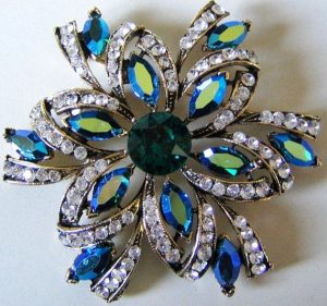 best 25+ costume jewelry ideas on pinterest | vintage jewelry crafts, costume BNIWHZC