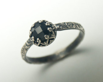black onyx ring, sterling silver pattern band with black onyx, custom ZMNPXIB