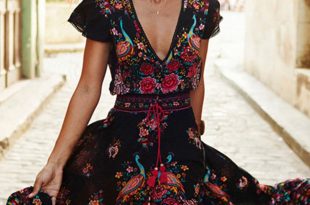 bohemian clothes floral and vintage in one look. what can you ask for? this dress is TPDPMYZ