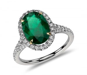 emerald jewelry oval emerald and diamond halo ring in platinum (3.01 cts) XUIPAXN