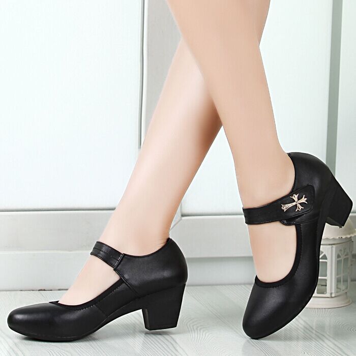 Look formal with attractive and sleek finishes of formal shoes for women