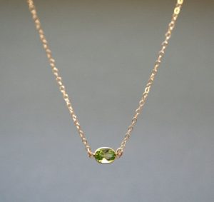 gold peridot necklace august birthstone delicate by studiogoods AEAOCVV