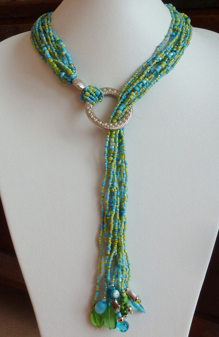 necklace beads double collier chaine laiton avec clé et médaille. rose. seed bead necklacelariat KNFJCHW