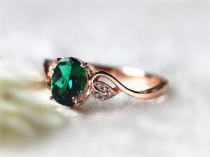 oval emerald ring diamond treated emerald por inourstar a IZTOWRP