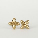 solid gold stud earrings, 14k gold earring, gold flower stud earrings, gold TNRNUUC