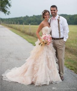 summer wedding dresses 2016 lace wedding dresses blush pink vintage with ruffles sweetheart  neckline beads chapel EGKIGCU