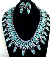 swarovski crystal jewelry · rhinestone jewelry sets ... VKRPFUS