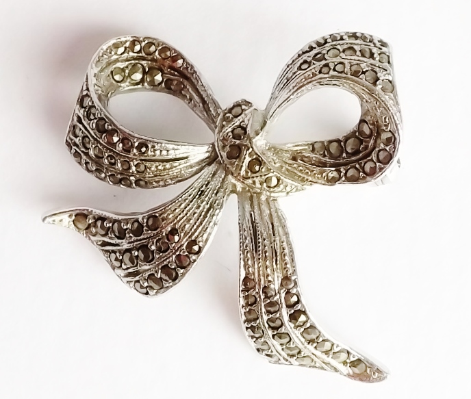 vintage marcasite bow silver brooch jewellery FLKZLTR