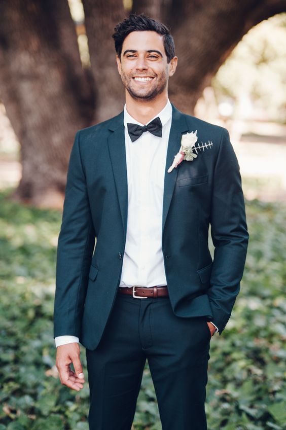 wedding suit (example of how to wear a suit with a bowtie at an outdoor wedding) XKHTYLX