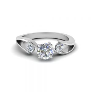 white gold engagement rings round cut diamond 3 stone engagement rings with white diamond in 14k CFDZTCF