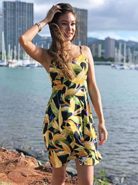 Yellow and Black Sleeveless Hawaiian Mini Sundress