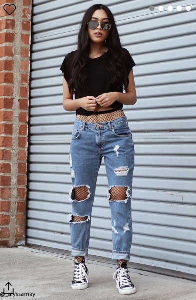 White mesh cropped tee with mom jeans and high canvas sneakers