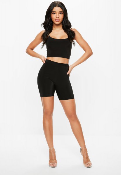 Form-fitting, cropped tank top with a scoop neckline and
high-waisted biker shorts