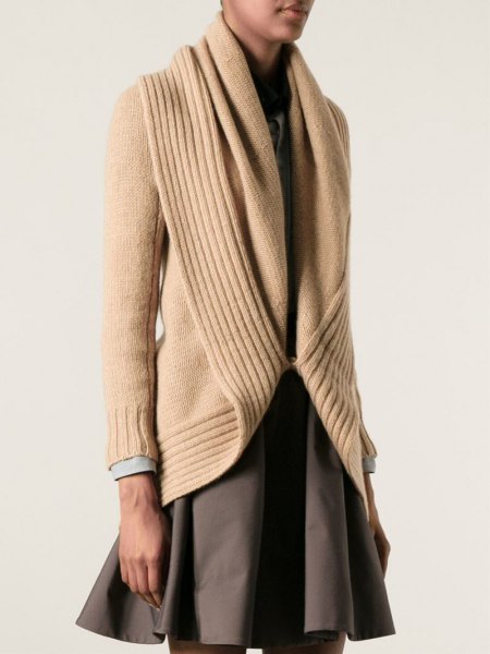 Ripped crepe cardigan with gray flared pleated mini dress