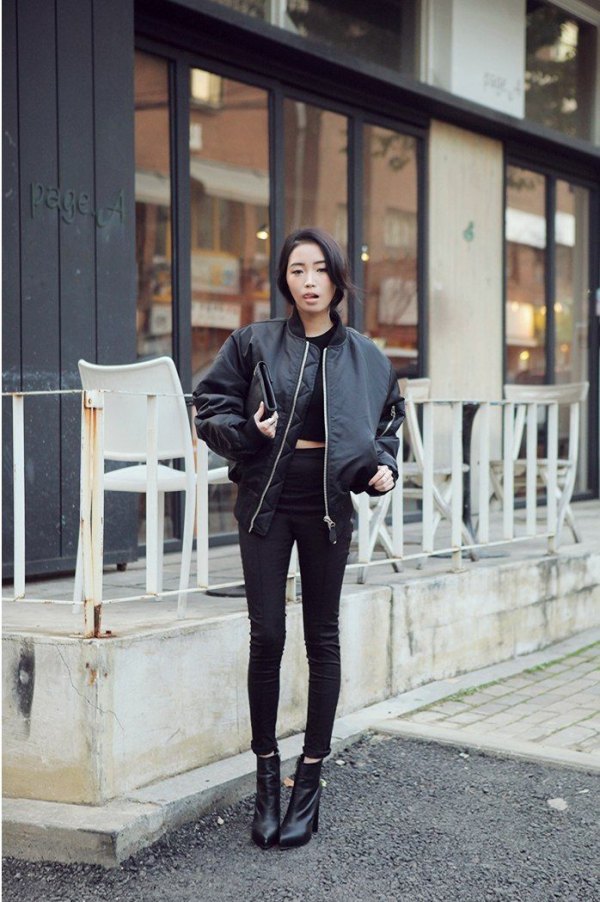 The best leather flight jacket outfit ideas for women