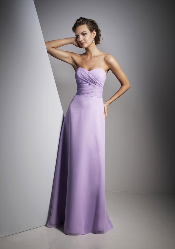 The best outfit ideas for a long purple dress