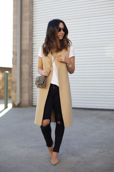 Midi length crepe vest with white t-shirt and ripped skinny jeans