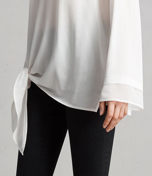 White knotted long sleeve chiffon tunic t-shirt with black skinny
jeans
