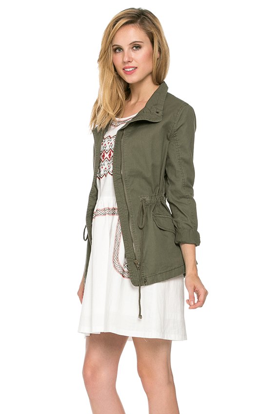 Best olive jacket outfit ideas for women