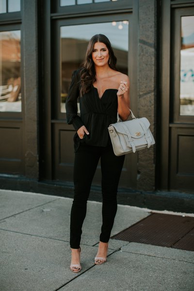 One sleeve sweetheart black top with matching skinny jeans