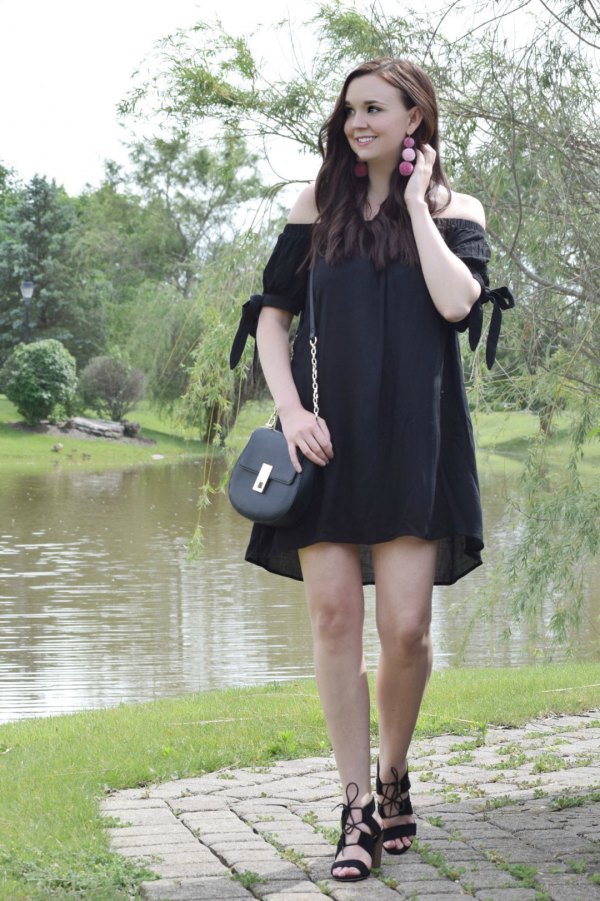 How to Style Black Lace Up Sandals: Best 15 Breezy Outfit Ideas for Women