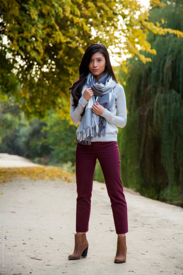 Best Maroon Jeans Outfit Ideas For Women