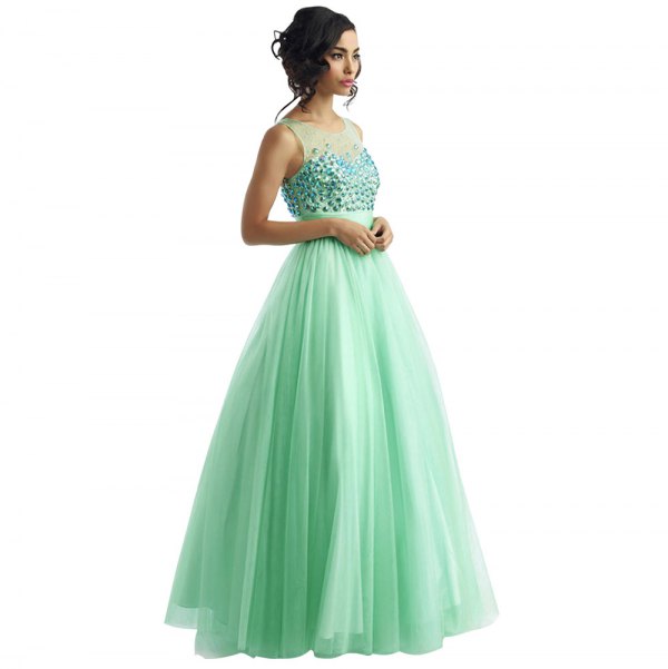Best Mint Green Ball Gown Outfit Ideas for Women