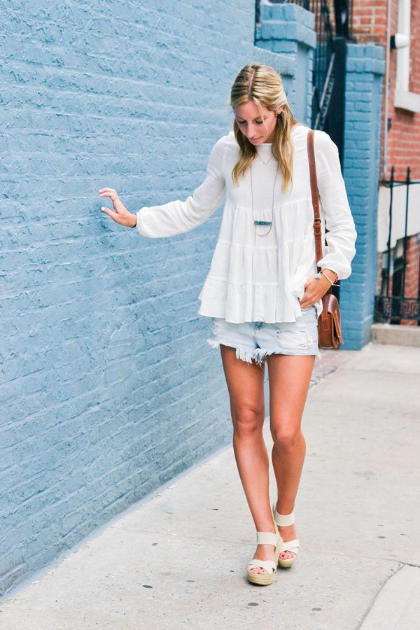 How to Wear Cut Off Jean Shorts: 13 Breezy Outfit Ideas for Ladies