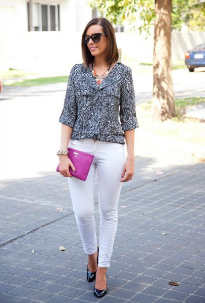 Black and white printed blouse with three quarter sleeves and
skinny jeans