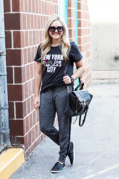 Black printed t-shirt with charcoal jogging bottoms