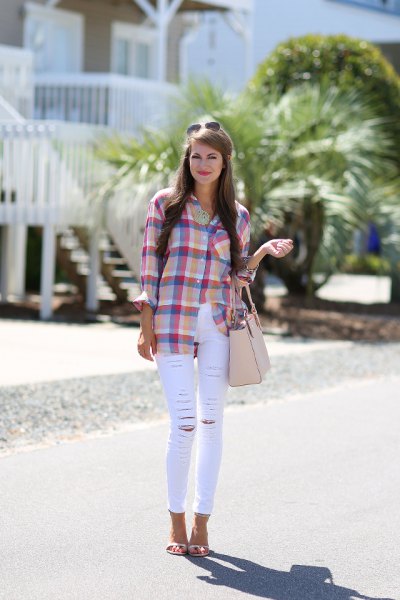 blue and pink checked shirt with skinny jeans in white