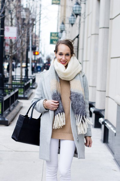 Rouge pink sweater with light gray wool coat and white jeans
