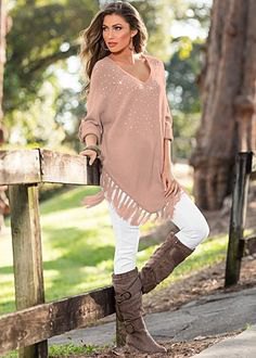 blush pink tunic fringed sweater with white jeans