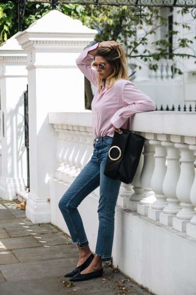 Shirt with buttons and high-rise, cropped skinny jeans