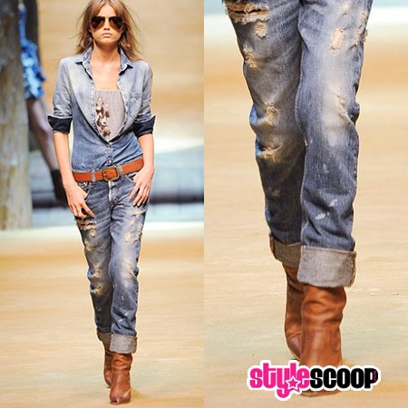 Chambray slim fit shirt with cut-up jeans with boyfriend cuff and belt