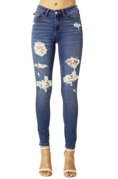 Dark blue lace skinny jeans with light pink open toe heels