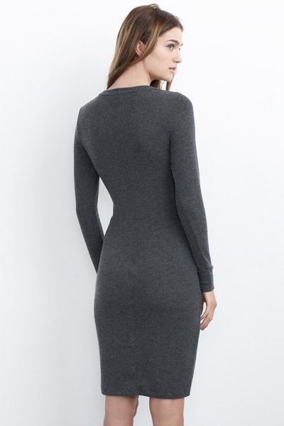 Gray bodycon jersey knit long sleeve dress with light pink heels