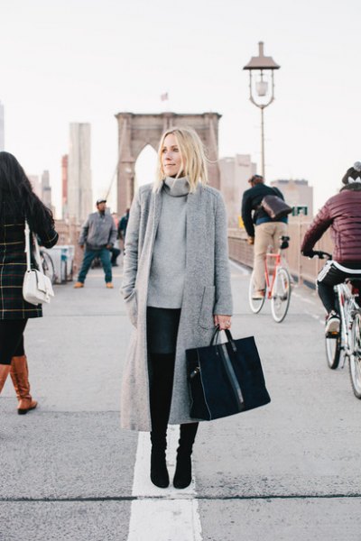 Long gray wool coat with a turtleneck sweater