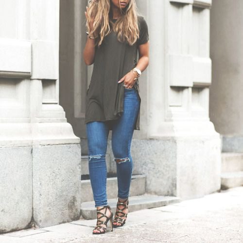 Gray side slit t-shirt and blue jeans