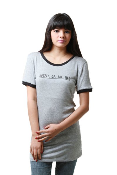 Gray fitted tunic t-shirt with matching skinny jeans