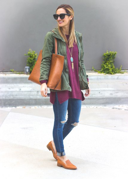 gray tunic top with denim jacket and cuffed jeans