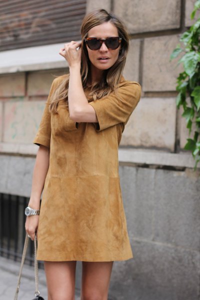 Half sleeve brown suede mini shift dress with matching shoulder bag