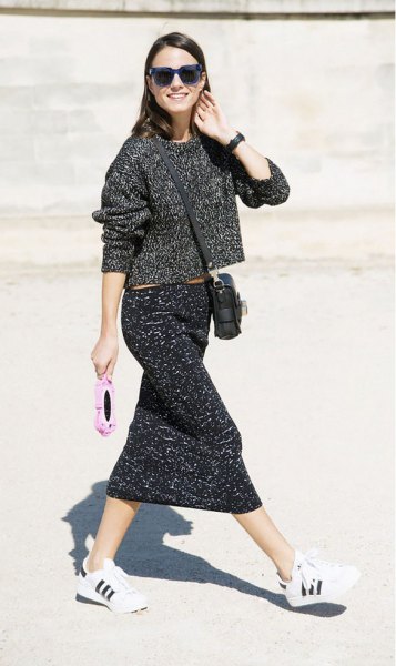 Gray mottled sweater with midi knitted skirt