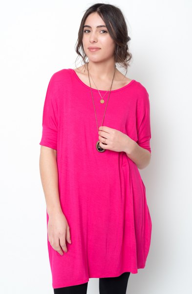 Pink summer tunic with black leggings